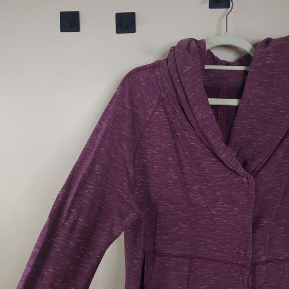 Lululemon Find Your Centre Wrap in Berry Size 8 - Picture 5 of 12